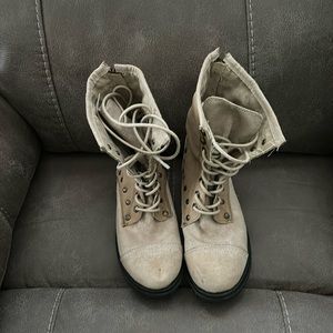 ROXY COMBAT BOOTS SZ 8